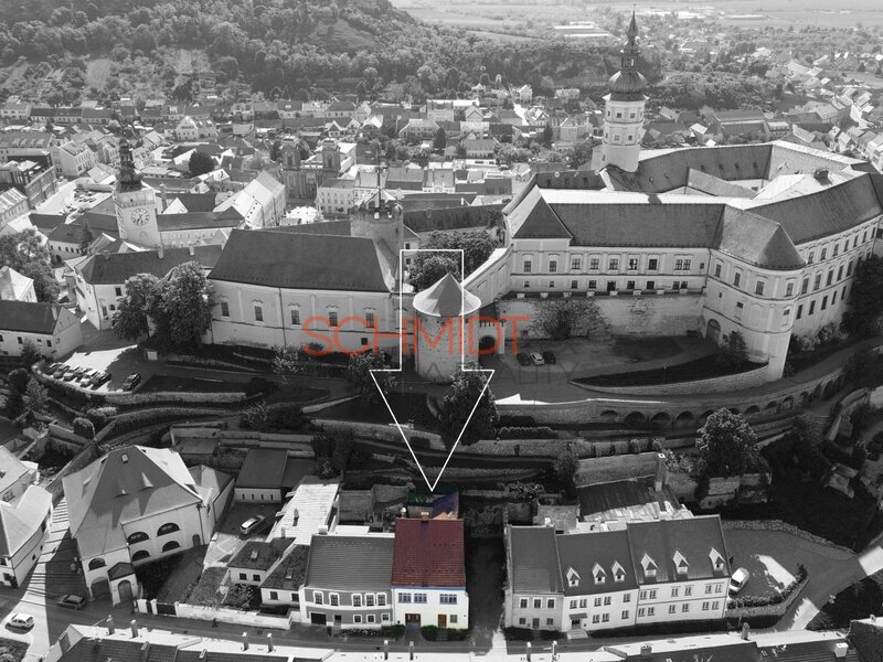 Historický dům v centru Mikulova, ulice Husova