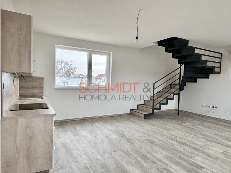 Pronájem dvoupatrového bytu 2kk v Hustopečích