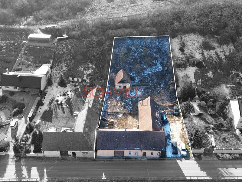 Rodinný dům s pozemkem o velikosti 2 272 m² v krásné vinařské obci Kurdějov