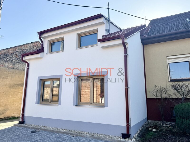 Pronájem rodinného domu 4kk Rakvice