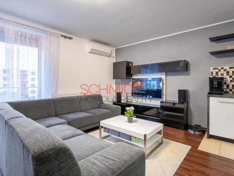 Moderní mezonet 3+kk (88 m²) s klimatizací, balkonem a garáží